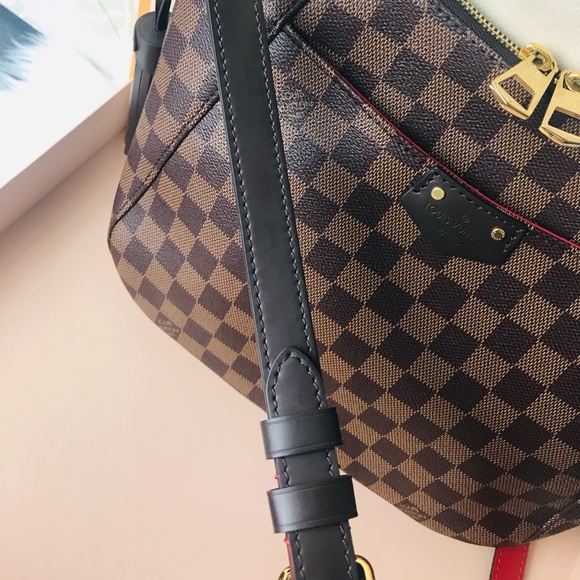 🔥NEW! Gorgeous LOUIS VUITTON Damier Ebene Southbank Besace Crossbody - Picture 5 of 16